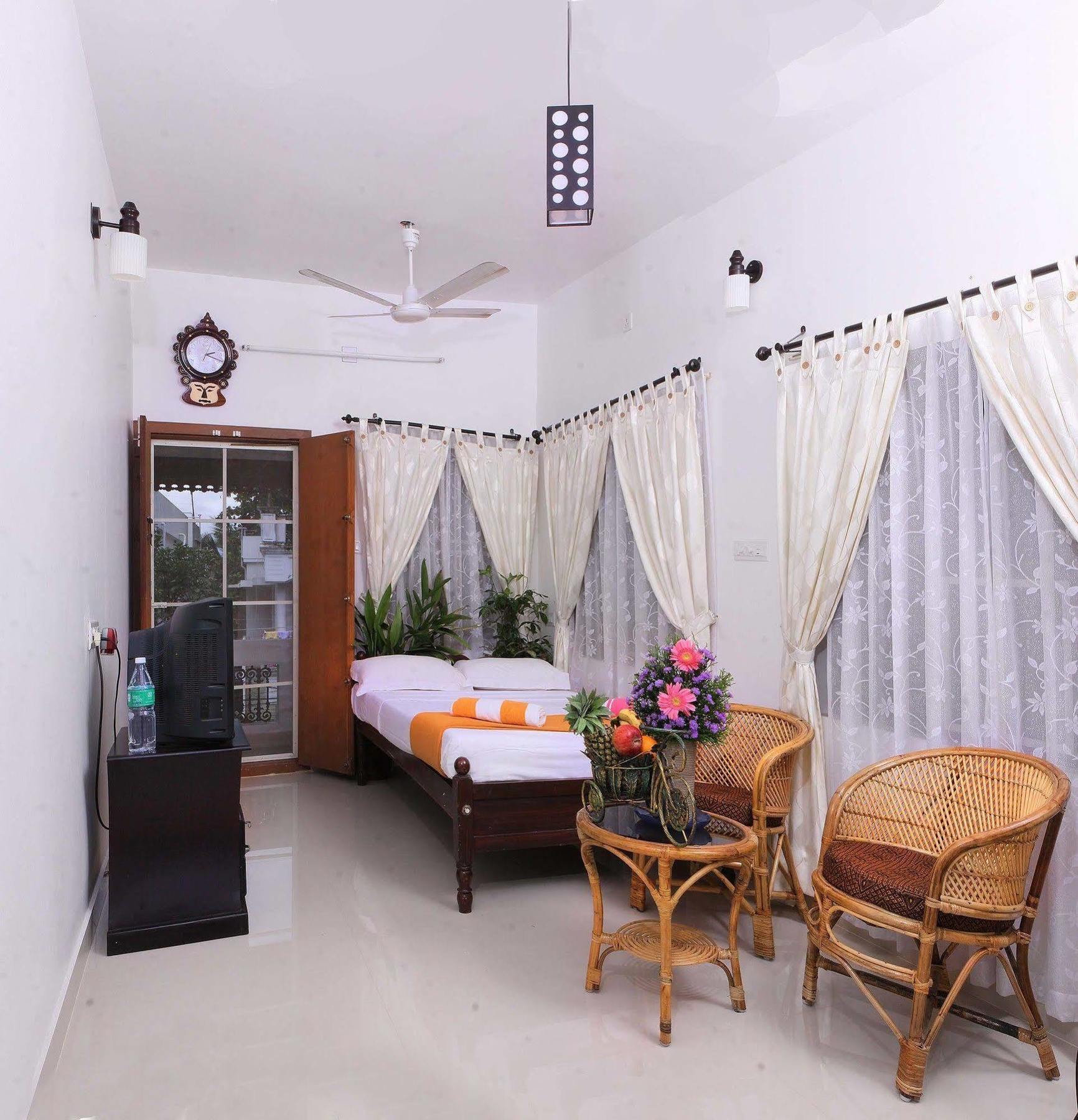 Heavenly Homestay Kochi Exterior foto