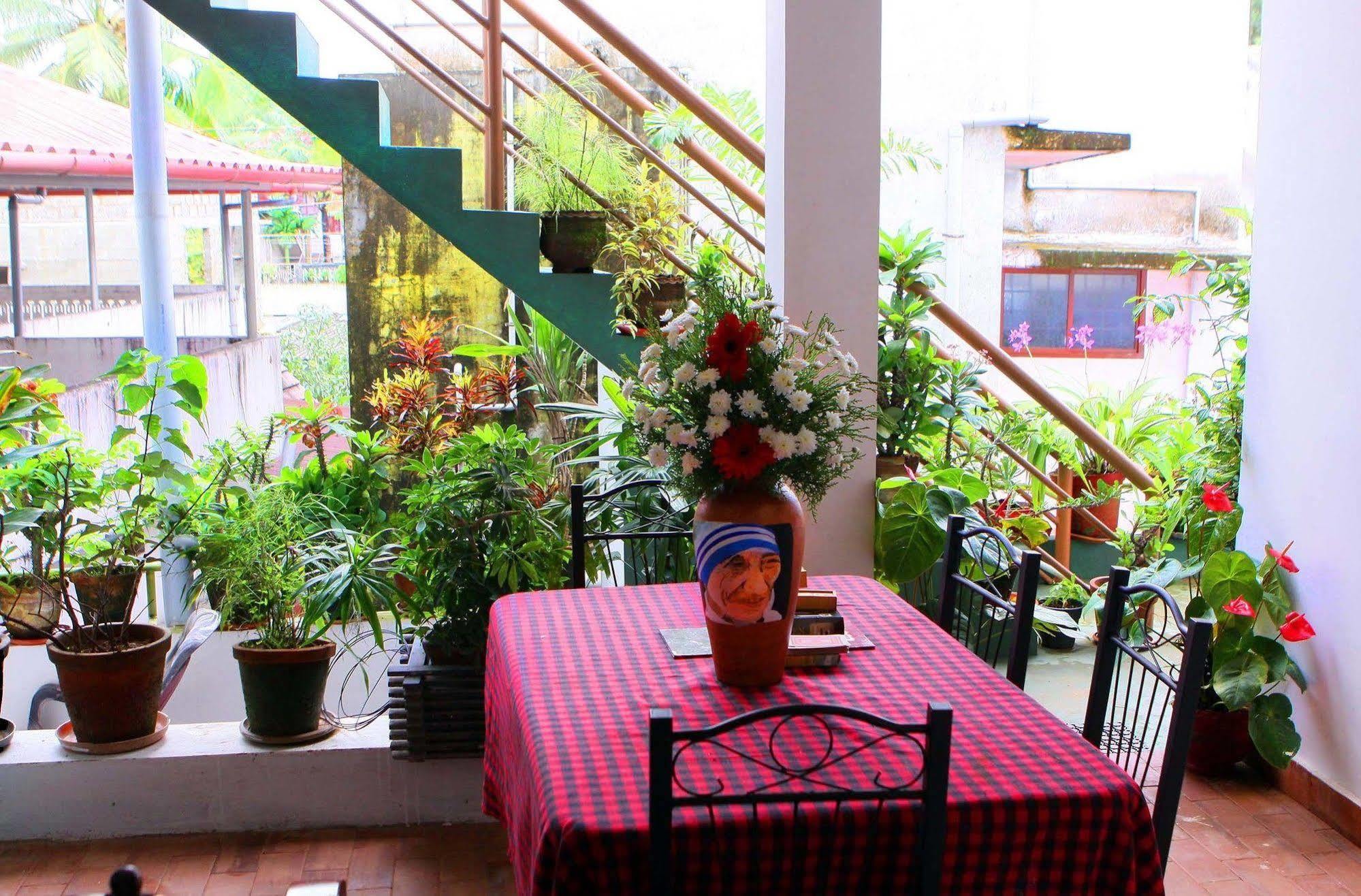 Heavenly Homestay Kochi Exterior foto